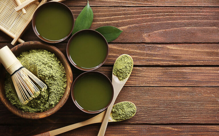 Allergie alle Tinte Chimiche dei Capelli: Una Soluzione Naturale con le Erbe Tintorie