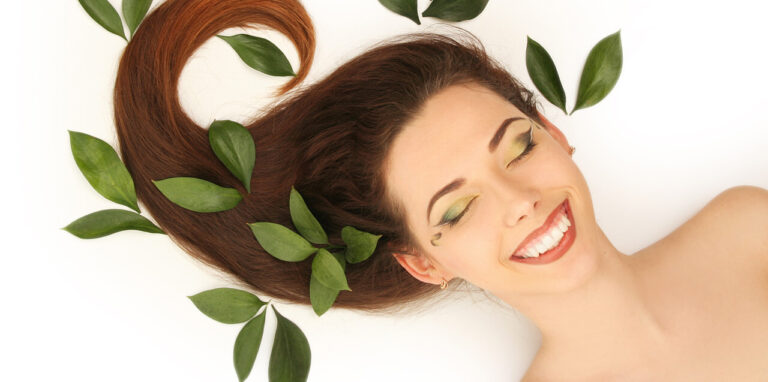 Cura dei Capelli Dopo la Colorazione con Erbe Tintore: Trattamenti e Routine per un Colore Vibrante